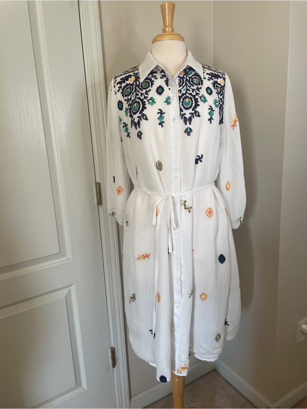 Kindred Embroidered White Midi Shirt Dress with Tie Waist NWOT 1X